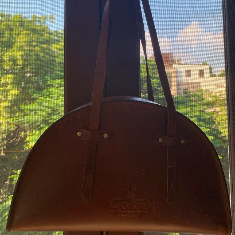 Unique design. Cord hard leather bag. Tan colour. With long straps. - Picture 8 of 9